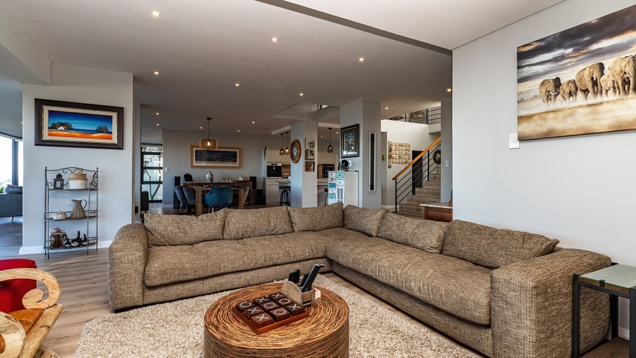 4 Bedroom Property for Sale in Oubaai Western Cape